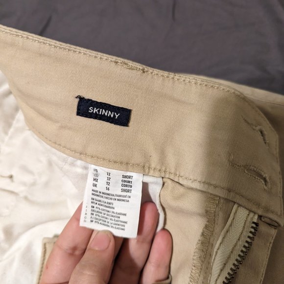 Size 12 - Short - American Eagle - Stretch - Skinny - Picture 6 of 7